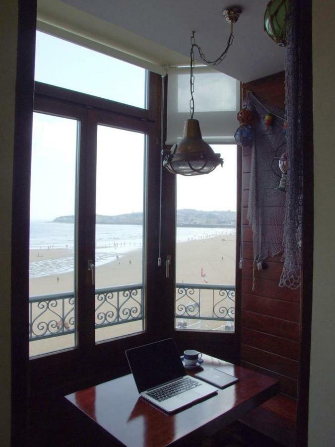 Willa Vivienda En Gijon Frente Al Mar Zewnętrze zdjęcie